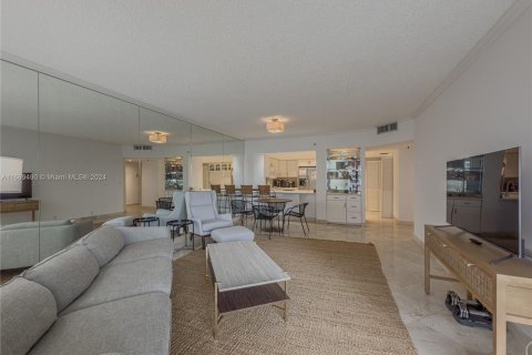 Condominio en venta en Miami, Florida, 2 dormitorios, 116.59 m2 № 1435529 - foto 4