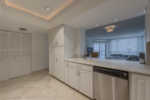 Condominio en venta en Miami, Florida, 2 dormitorios, 116.59 m2 № 1435529 - foto 12