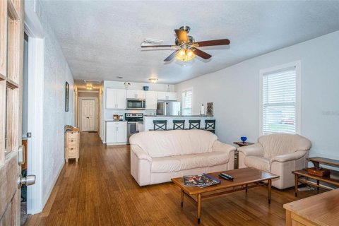 Casa en venta en Tampa, Florida, 3 dormitorios, 101.17 m2 № 1258891 - foto 6