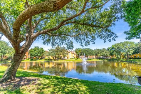 Condo in Orlando, Florida, 1 bedroom  № 1379750 - photo 14