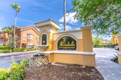 Condo in Orlando, Florida, 1 bedroom  № 1379750 - photo 17