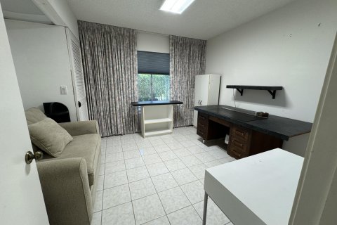 Condominio en venta en Palm Springs, Florida, 2 dormitorios, 102.47 m2 № 1162889 - foto 10