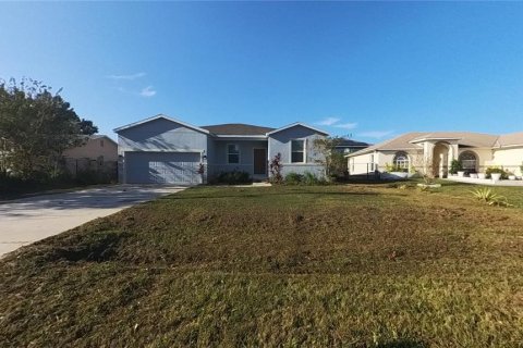 House in Kissimmee, Florida 3 bedrooms, 146.14 sq.m. № 1437277 - photo 1