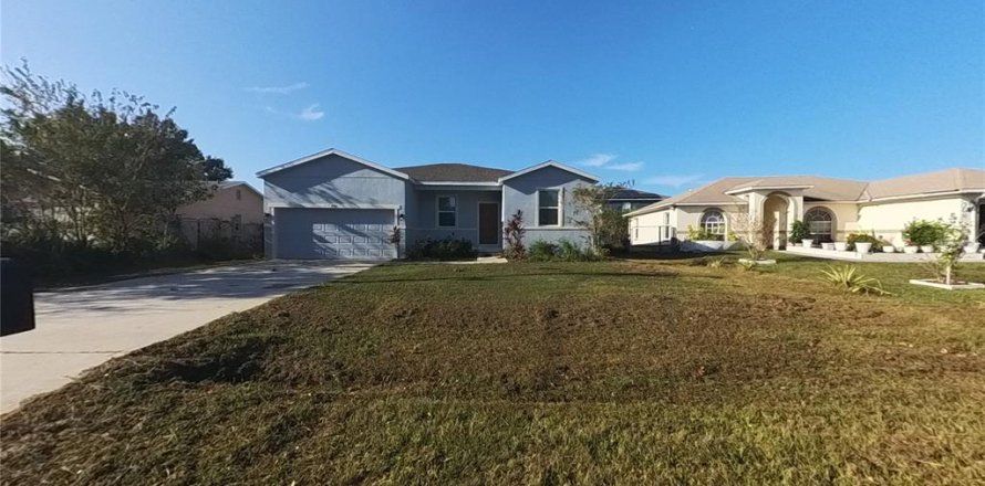 House in Kissimmee, Florida 3 bedrooms, 146.14 sq.m. № 1437277