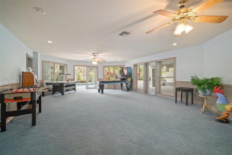 Casa en venta en Brandon, Florida, 6 dormitorios, 759.29 m2 № 1377759 - foto 25