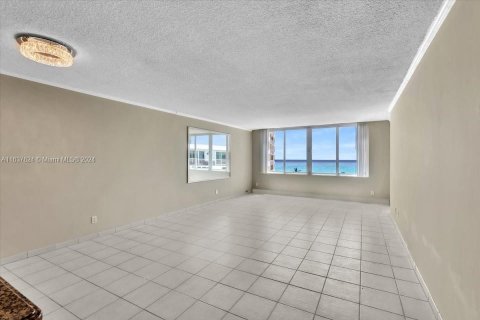 Copropriété à vendre à Miami Beach, Floride: 2 chambres, 91.04 m2 № 1310600 - photo 6