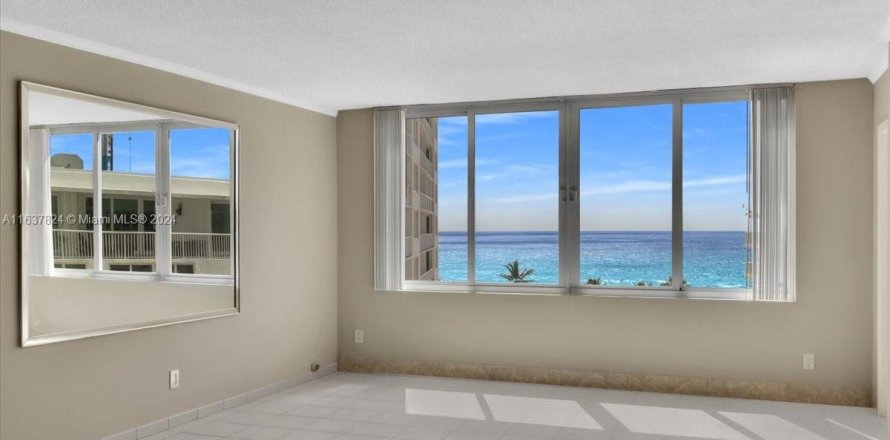 Condo à Miami Beach, Floride, 2 chambres  № 1310600