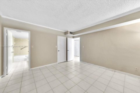 Copropriété à vendre à Miami Beach, Floride: 2 chambres, 91.04 m2 № 1310600 - photo 20