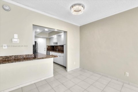 Condominio en venta en Miami Beach, Florida, 2 dormitorios, 91.04 m2 № 1310600 - foto 19