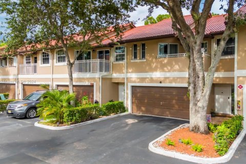 Touwnhouse à vendre à Coral Springs, Floride: 4 chambres, 167.22 m2 № 1310602 - photo 27