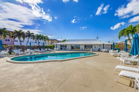 Condominio en venta en North Palm Beach, Florida, 2 dormitorios, 89.74 m2 № 869254 - foto 30