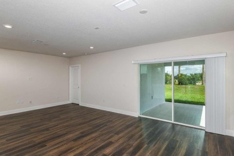 House in Redding Pointe in Lakeland, Florida 4 rooms, 147 sq.m. № 309765 - photo 4