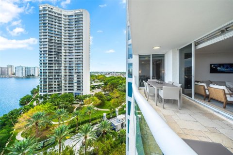 Condo in Aventura, Florida, 3 bedrooms  № 993742 - photo 24