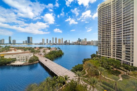 Condo in Aventura, Florida, 3 bedrooms  № 993742 - photo 30