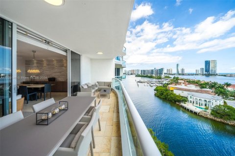 Condo in Aventura, Florida, 3 bedrooms  № 993742 - photo 17