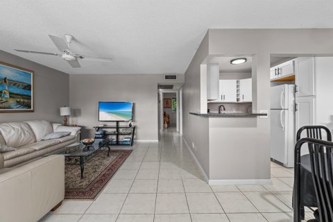 Copropriété à vendre à West Palm Beach, Floride: 2 chambres, 75.72 m2 № 970173 - photo 26