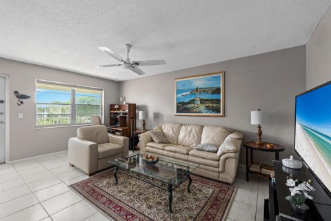 Condo in West Palm Beach, Florida, 2 bedrooms  № 970173 - photo 27