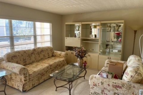 Condominio en venta en Coconut Creek, Florida, 1 dormitorio, 74.14 m2 № 849379 - foto 4