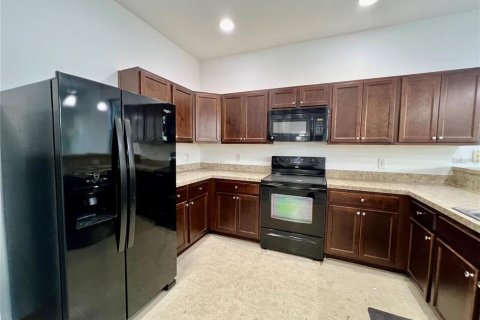 Adosado en venta en Poinciana, Florida, 4 dormitorios, 177.07 m2 № 1382235 - foto 6