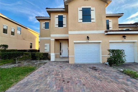 Touwnhouse à vendre à Poinciana, Floride: 4 chambres, 177.07 m2 № 1382235 - photo 2