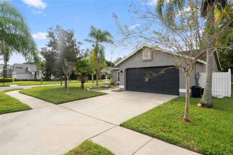 House in Tampa, Florida 3 bedrooms, 118.54 sq.m. № 1382228 - photo 7