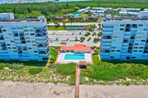 Condominio en venta en Jensen Beach, Florida, 2 dormitorios, 97.83 m2 № 860017 - foto 8