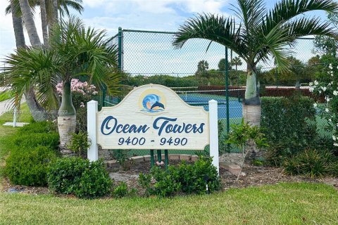 Copropriété à vendre à Jensen Beach, Floride: 2 chambres, 97.83 m2 № 860017 - photo 1