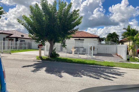 Casa en venta en Homestead, Florida, 4 dormitorios, 165.83 m2 № 1399932 - foto 7