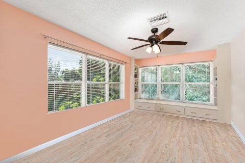 House in Vero Beach, Florida 3 bedrooms, 148.64 sq.m. № 1171016 - photo 21