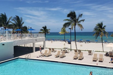 Condominio en venta en Hollywood, Florida, 2 dormitorios, 130.06 m2 № 1294597 - foto 14