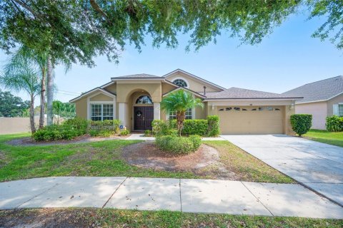 Casa en venta en Brandon, Florida, 4 dormitorios, 238.85 m2 № 585211 - foto 1