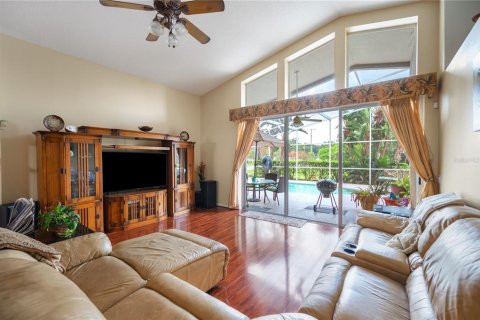 Casa en venta en Brandon, Florida, 4 dormitorios, 238.85 m2 № 585211 - foto 5