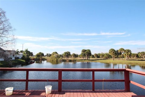 Condo in Moore Haven, Florida, 1 bedroom  № 1015827 - photo 28