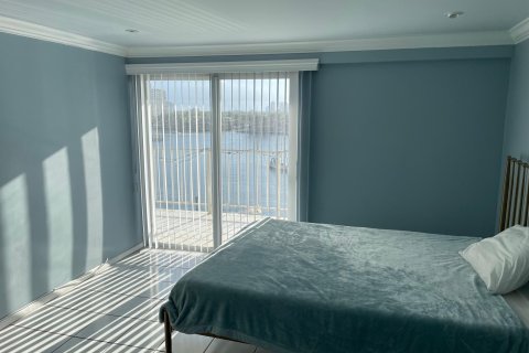 Condo in Fort Lauderdale, Florida, 1 bedroom  № 972990 - photo 4
