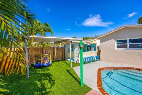 Casa en venta en Dania Beach, Florida, 4 dormitorios, 156.35 m2 № 912240 - foto 30