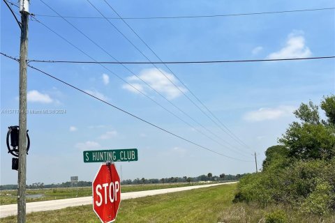 Terrain à vendre à Clewiston, Floride № 1127550 - photo 11