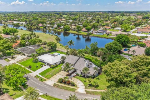 Villa ou maison à vendre à Delray Beach, Floride: 4 chambres, 294.78 m2 № 1207113 - photo 18