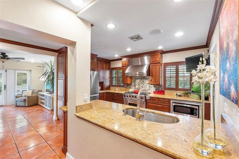 House in Fort Lauderdale, Florida 4 bedrooms, 188.13 sq.m. № 1005490 - photo 22