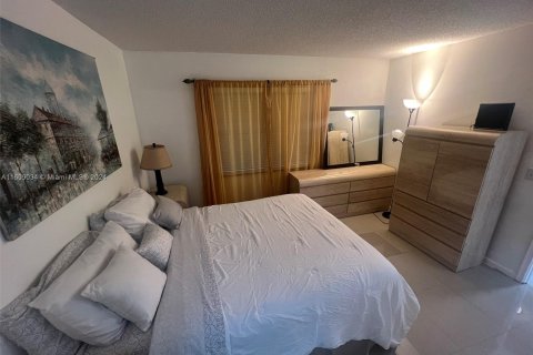 Condominio en venta en Pembroke Pines, Florida, 2 dormitorios, 125.51 m2 № 1230845 - foto 24