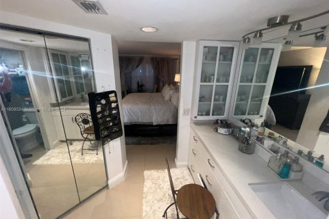 Condominio en venta en Pembroke Pines, Florida, 2 dormitorios, 125.51 m2 № 1230845 - foto 18