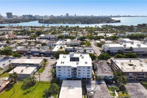 Copropriété à vendre à Miami Beach, Floride: 2 chambres, 95.78 m2 № 1236618 - photo 3