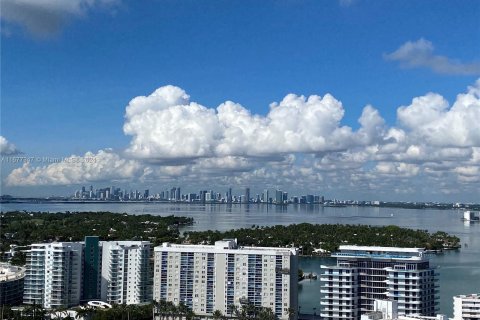 Condominio en venta en Miami Beach, Florida, 2 dormitorios, 96.15 m2 № 1404468 - foto 1