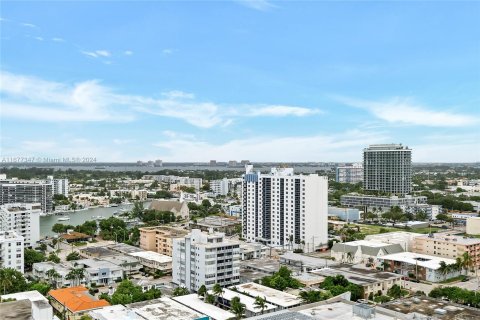 Condominio en venta en Miami Beach, Florida, 2 dormitorios, 96.15 m2 № 1404468 - foto 11