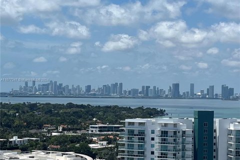 Condominio en venta en Miami Beach, Florida, 2 dormitorios, 96.15 m2 № 1404468 - foto 2