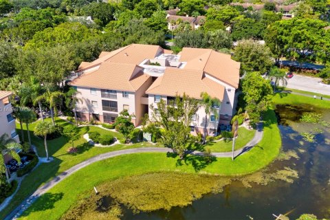 Condominio en venta en Coconut Creek, Florida, 2 dormitorios, 120.59 m2 № 1404469 - foto 25