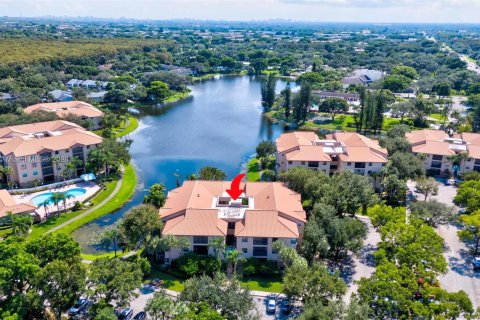 Condominio en venta en Coconut Creek, Florida, 2 dormitorios, 120.59 m2 № 1404469 - foto 22