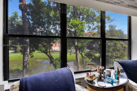 Condominio en venta en Coconut Creek, Florida, 2 dormitorios, 120.59 m2 № 1404469 - foto 8