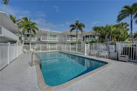 Condo in Lauderdale-by-the-Sea, Florida, 2 bedrooms  № 1155772 - photo 15