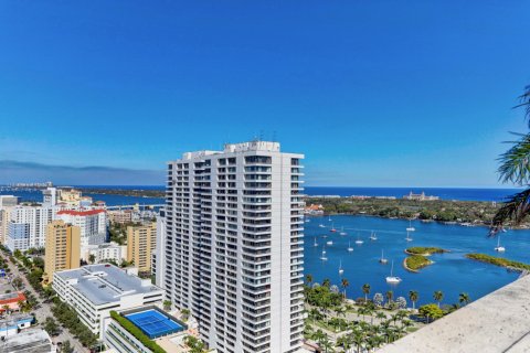 Condominio en venta en West Palm Beach, Florida, 2 dormitorios, 108.7 m2 № 267418 - foto 3