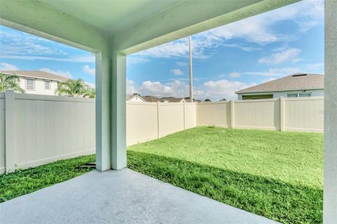 House in Lakeland, Florida 4 bedrooms, 171.96 sq.m. № 1392725 - photo 5